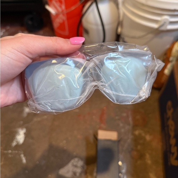 diff bella MB-PK10P - Bella Polarized Mirrored Square Sunglasses - Picture 2 of 5